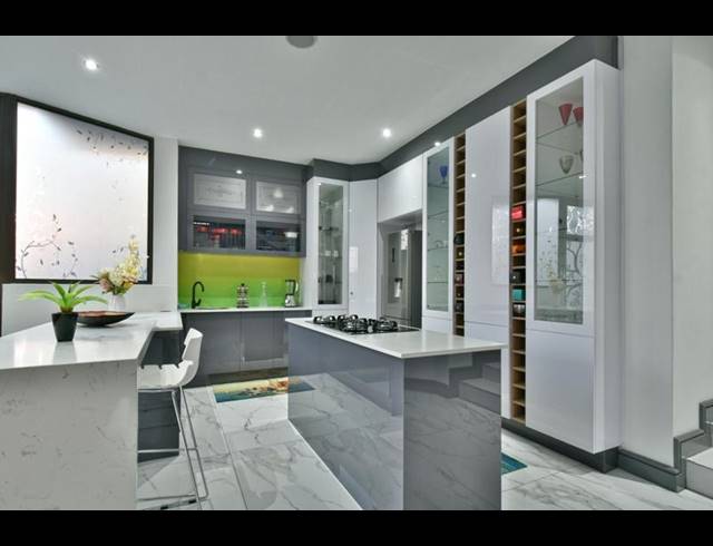 4 BEDROOM HOUSE FOR SALE IN GLENVISTA